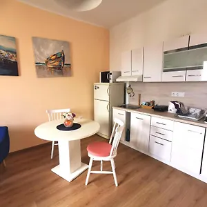 oasis-apartment.hotelinzadar.com/